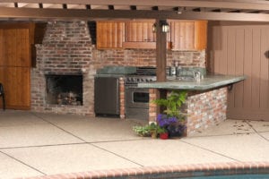 custom-outdoor-kitchen