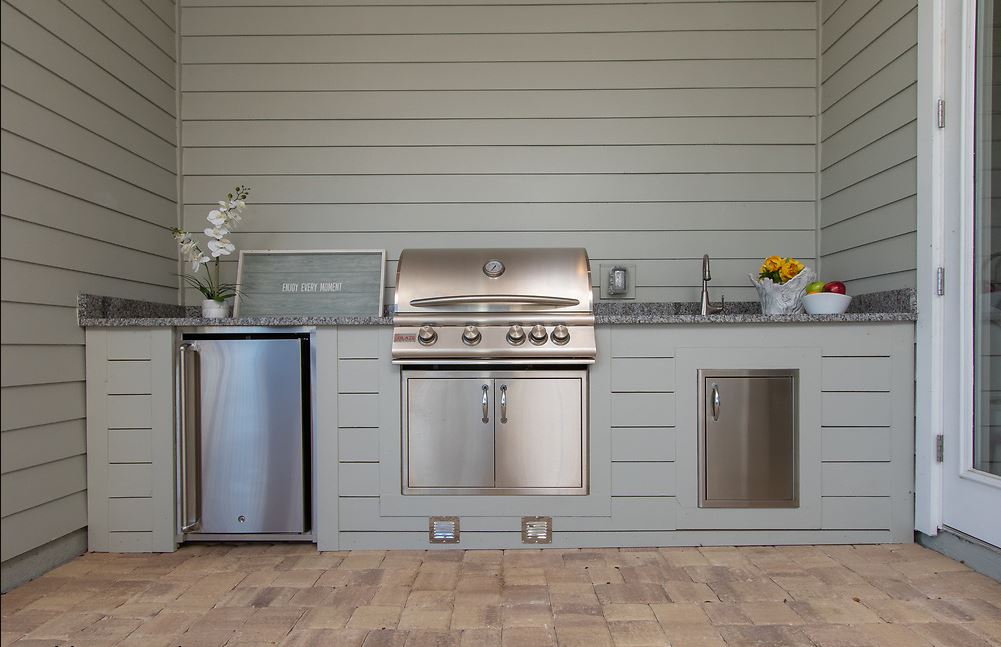 Outdoor Kitchen Projects