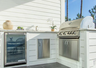 outdoor kitchen