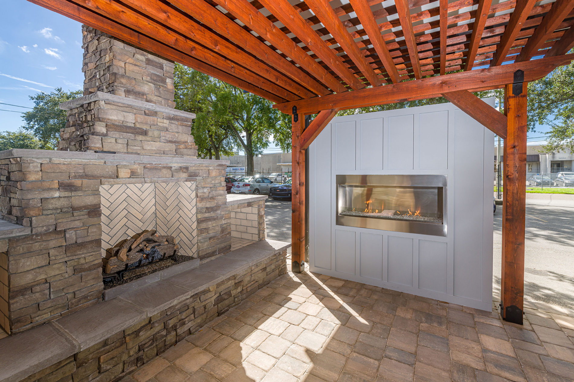 Outdoor fireplace showroom Jacksonville