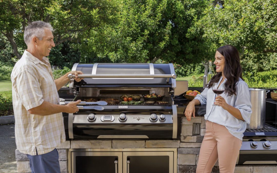 Palm Coast Outdoor Kitchen Trend Alert: How to Incorporate Black into Your Outdoor Kitchen