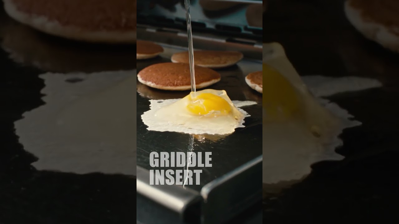 Outdoor kitchen griddle insert